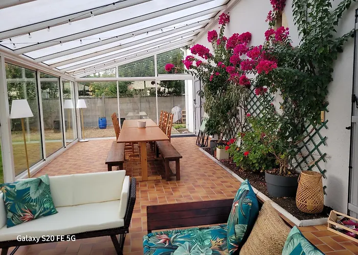 De 13 Personnes Proche Du Mans Hébergement de vacances Le Breil-sur-Merize